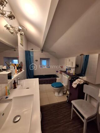  Immeuble à vendre 5 pièces 187 m²