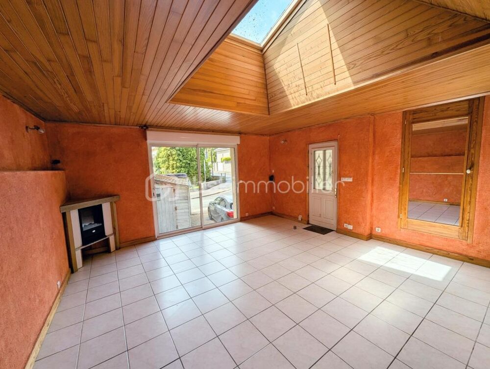 Appartement en RDC situé au centre de FOUGERES 35300