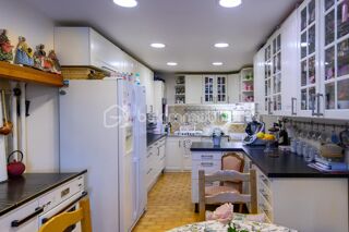  Maison  vendre 7 pices 230 m