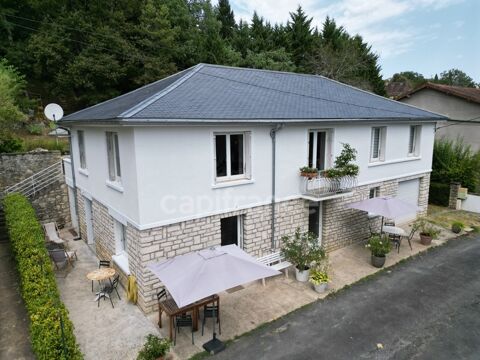   Maison  vendre 11 pices 8 chambres SAVIGNAC LES EGLISES (24) proche cole de Savignac, 1239m de terrain Maison - 11 pice(s) - 217 m