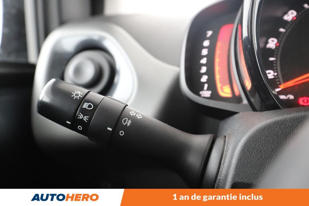 Aygo 1.0 VVT-i X-Play 5P 72 ch 2021 occasion 92130 Issy-les-Moulineaux