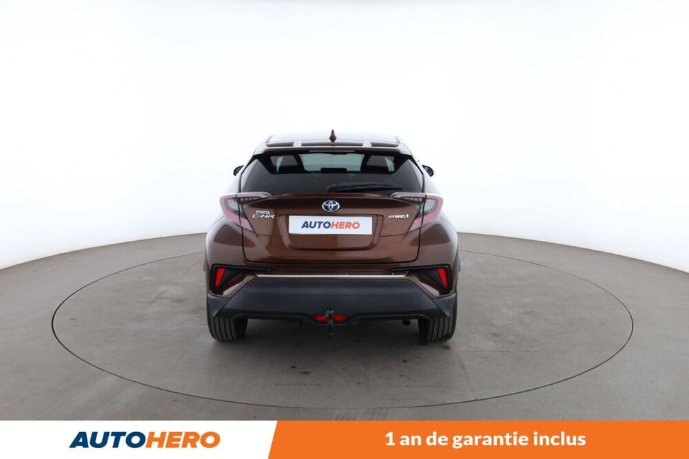 C-HR 1.8 Hybride Distinctive 122 ch 2017 occasion 92130 Issy-les-Moulineaux