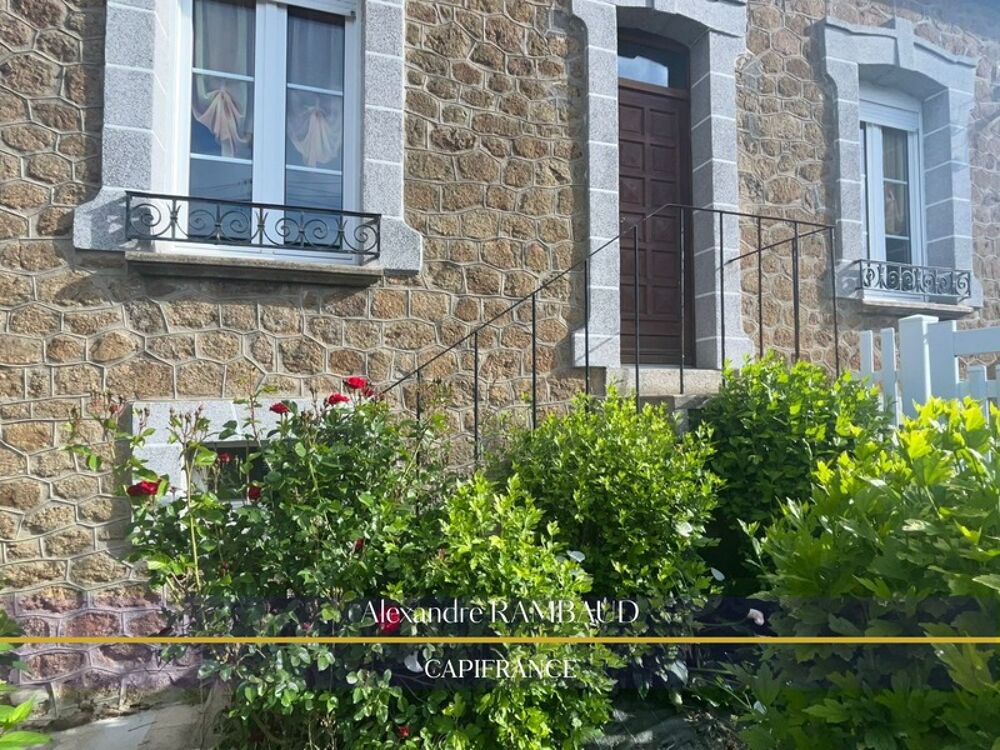 Maison de ville à FOUGERES (35)