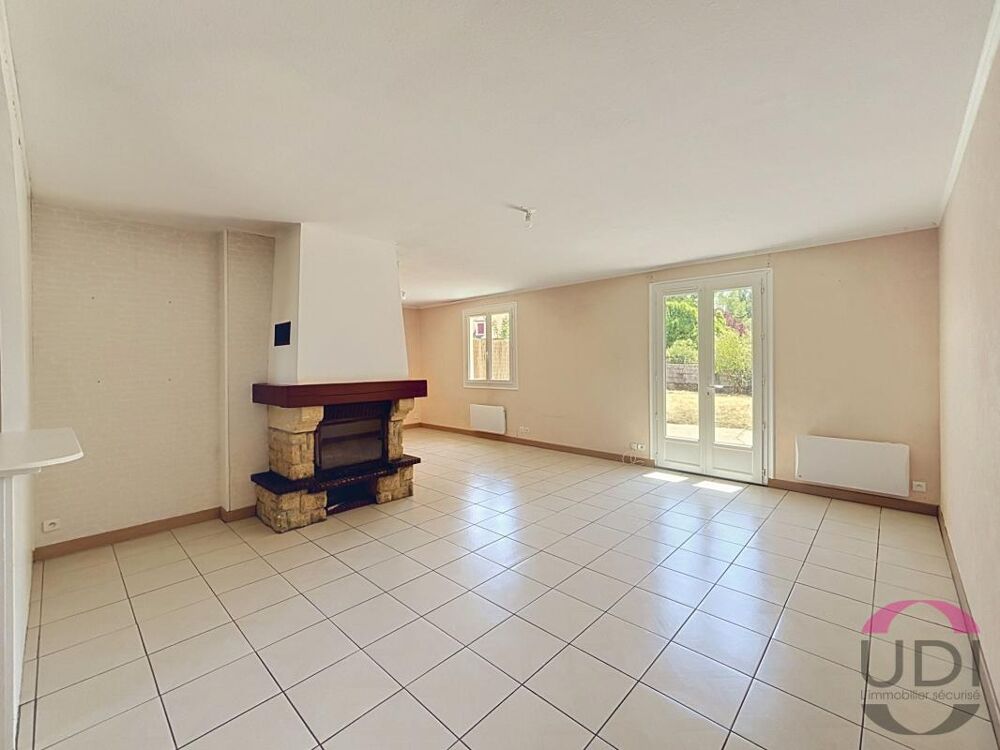 Vente Maison Saint-Victor – Pavillon de plain-pied 4 chambres avec garage et jardin clos Saint victor