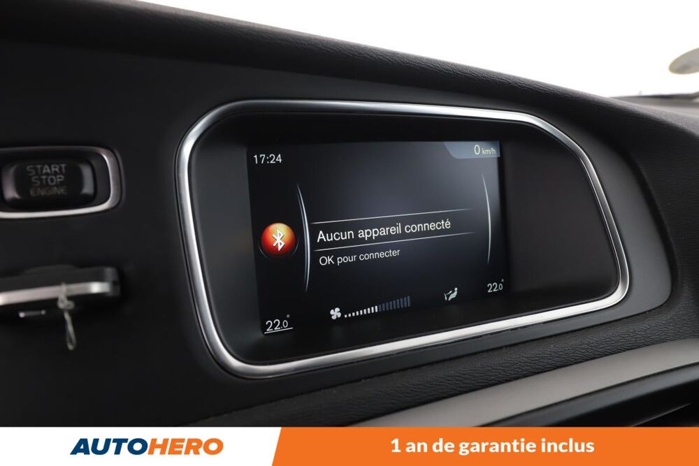 V40 2.0 D2 Momentum Business Geartronic 6 120 ch 2016 occasion 92130 Issy-les-Moulineaux