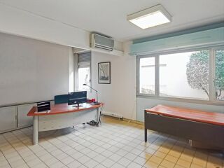  Immeuble � vendre 15 + pi�ces 450 m�