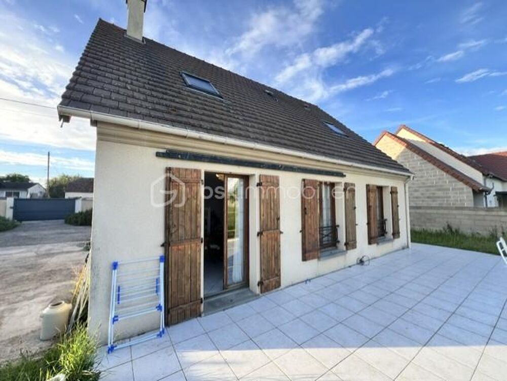 Maison 5 pièces 104 m² · à Les Ormes sur Voulzie · 104 m² · 225 000 €