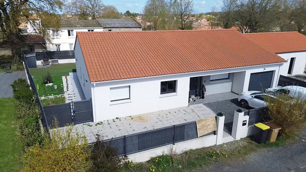 EXCLUSIVITÉ Magnifique maison contemporaine de plain-pied à Nuaillé