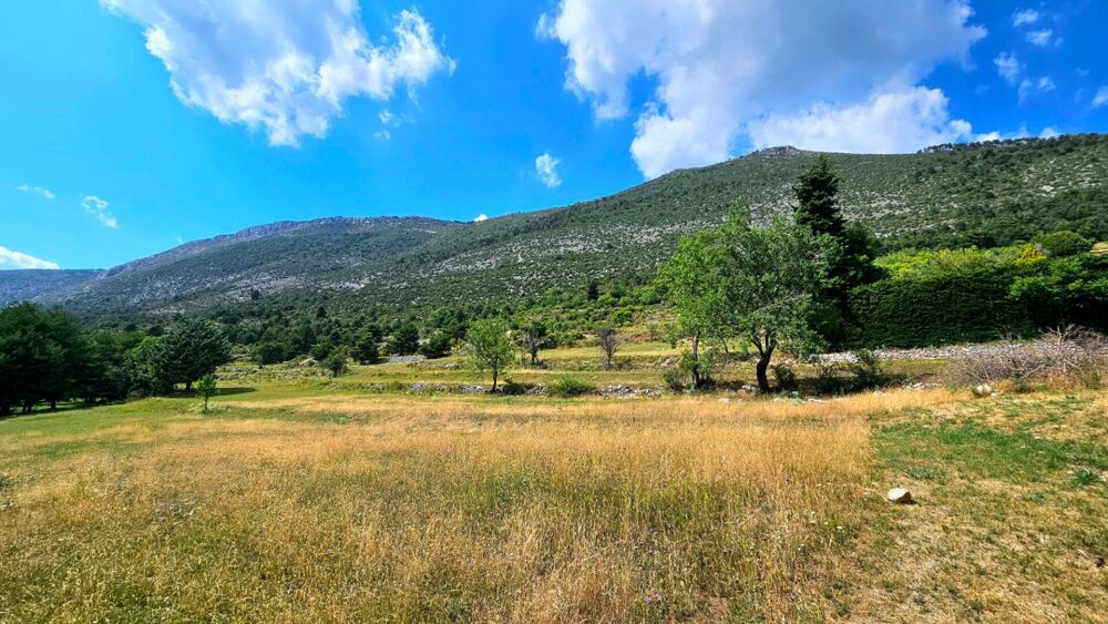 Vente Maison Maison de caractère rénovée avec goût . Vue panoramique .  Bargème (Var) Bargeme