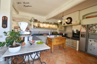  Maison à vendre 15 + pièces 455 m²