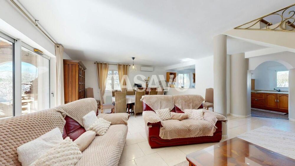 Vente Propriété/Château Vente Maison 10 pièces de 231m² - 84300 Taillades Taillades