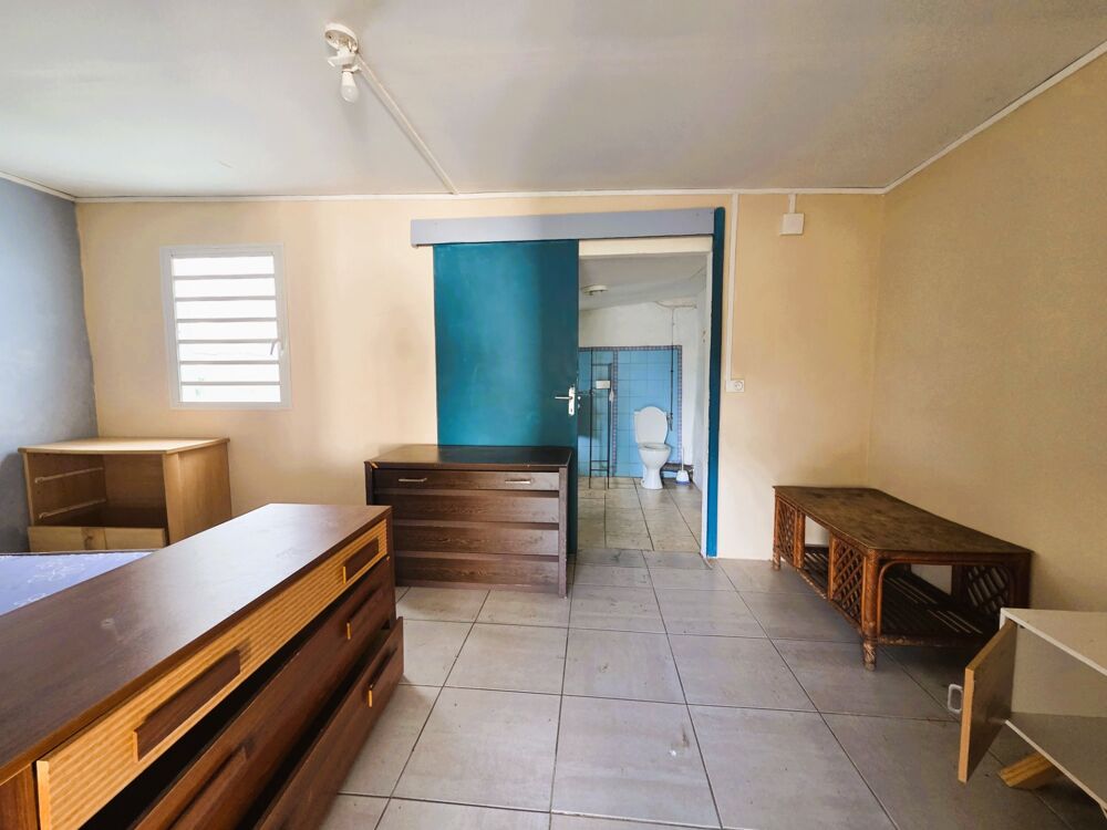 Maison TOMI avec extensions à rénover  Fort potentiel  Secteur calme de Saint-Paul