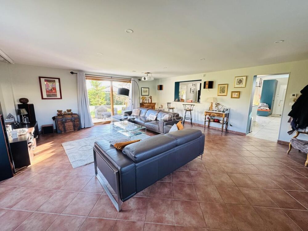 � vendre  Propri�t�/ch�teau Montanay (69250)