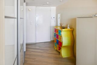  Appartement  vendre 4 pices 111 m