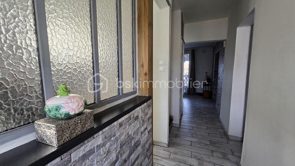 Maison de 99 m², quatre chambres, grenier, terrain, garage/atelier