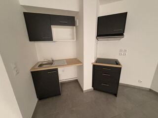  Appartement à louer 2 pièces 55 m²