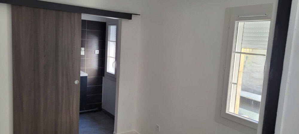 APPARTEMENT T2 Rez de chaussée avec Terrasse et parking - Clim