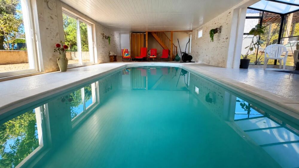 Domaine + 300 m2 dont maison de 10 pièces de 188 m² à Montsoué