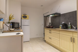  Immeuble à vendre 11 pièces 165 m²