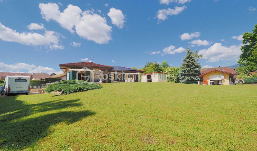 « Maison de plain-pied au calme, 1500 m² de terrain verdoyant  Proche Suisse et Annemasse