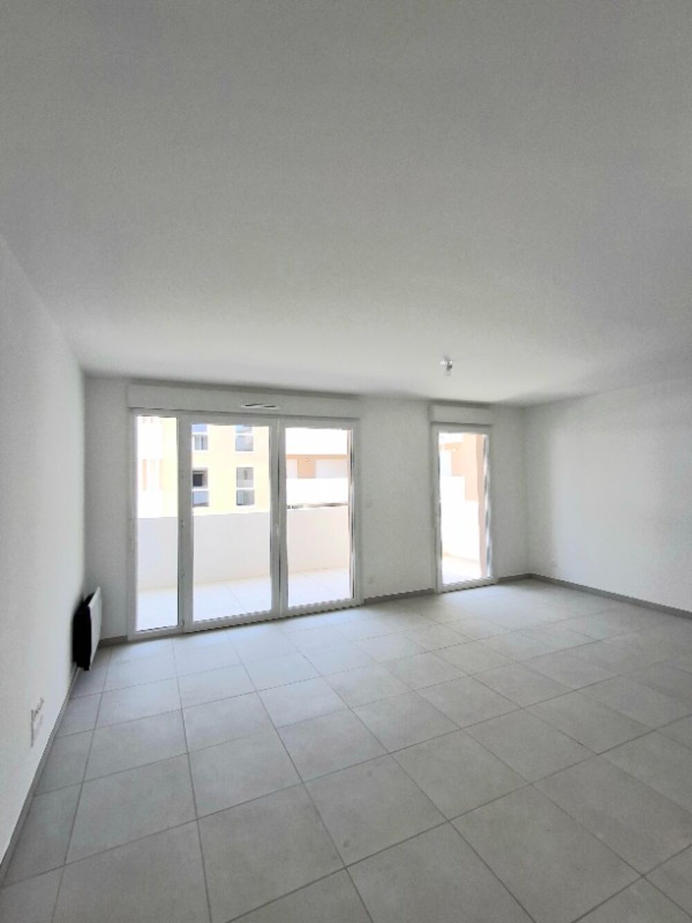 Location Appartement T4 NEUF avec balcon et parkings à CAVAILLON Cavaillon