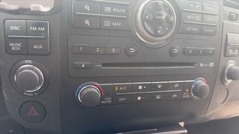 Navara 2.5 dCi 190 4WD Double Cabine 2015 occasion 38300 Bourgoin Jallieu