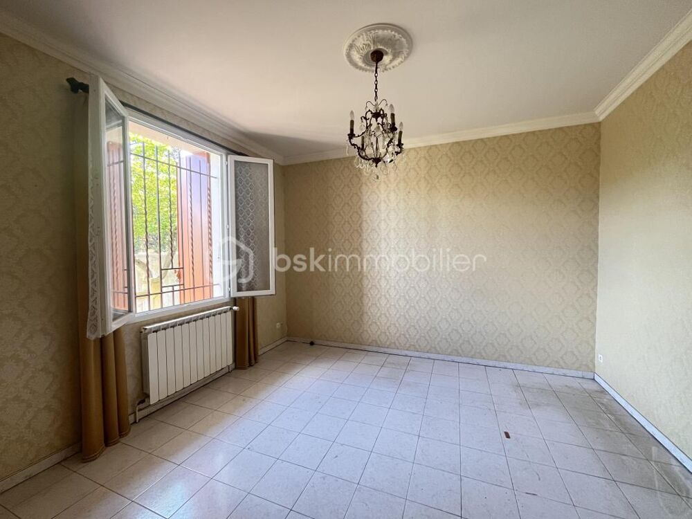 MAISON FAMILIALE AU FORT POTENTIEL