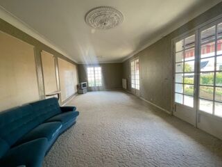  Maison à vendre 10 pièces 324 m²