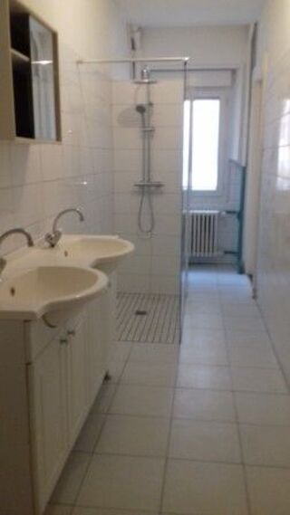  Appartement à louer 5 pièces 100 m² Belfort