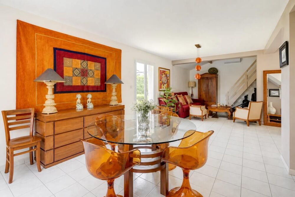 Maison de 4 pièces de 112 m² à Décines-Charpieu