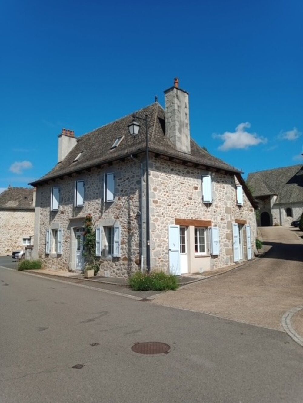 Maison 7 pièces 154 m² · à Junhac · 154 m² · 229 000 €