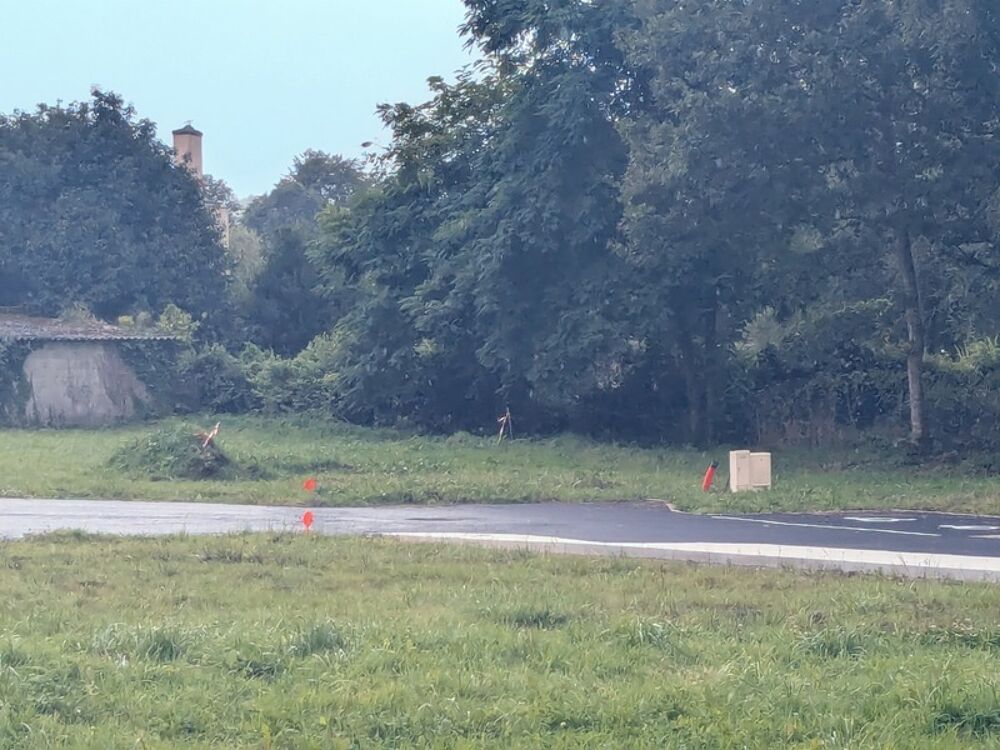 Vente Terrain LIGNOL TERRAIN A BATIR VIABILISE DE 676m� Lignol