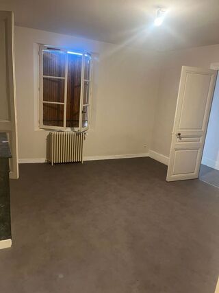  Appartement à louer 3 pièces 69 m²