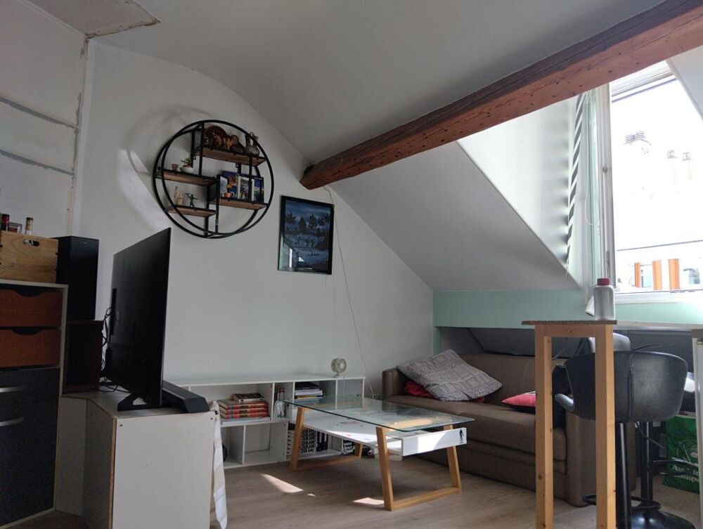 Vente Appartement Deux-pièces à rénover à cinq minutes d'Alésia Paris 14