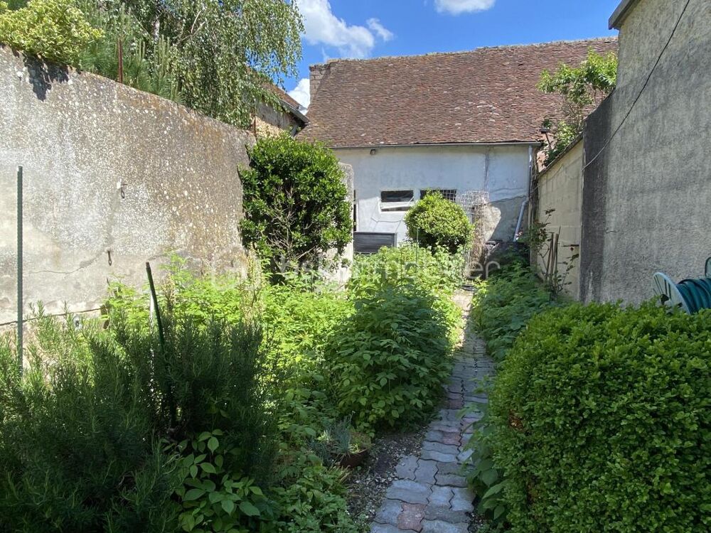 Maison de Ville dans Villeneuve-Sur-Yonne