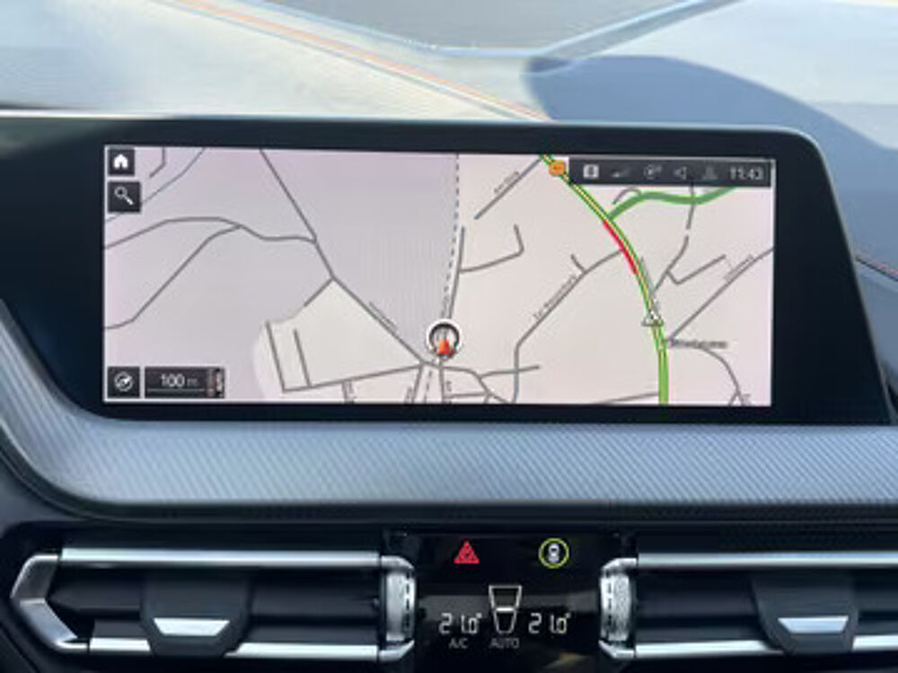 S&eacute;rie 1 118i Sport Line Matrix LED Virtual Cockpit Navi Pano SHZ 2022 occasion 33000 Bordeaux