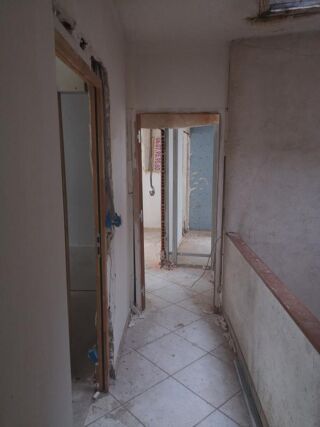  Immeuble � vendre 151 m�