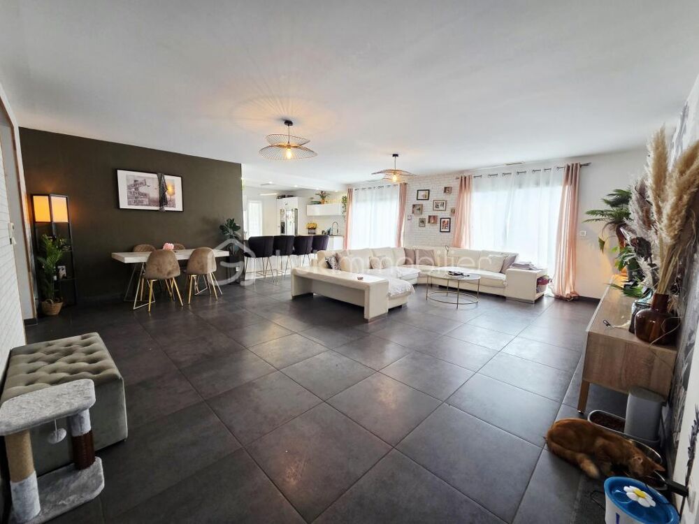 Maison contemporaine T6 de plain-pied avec piscine et studio indépendant  Secteur Falguieres
