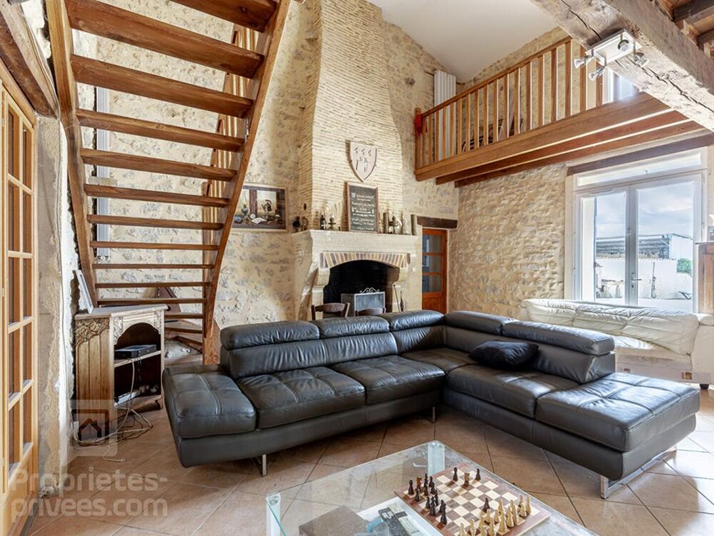  vendre  Proprit/chteau Fosss-et-Baleyssac (33190)