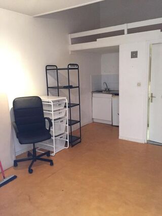  Appartement à louer 1 pièce 20 m²