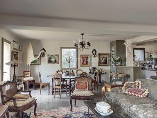  Proprit/chteau  vendre 12 pices 341 m