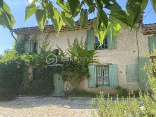  Maison à vendre 12 pièces 384 m²