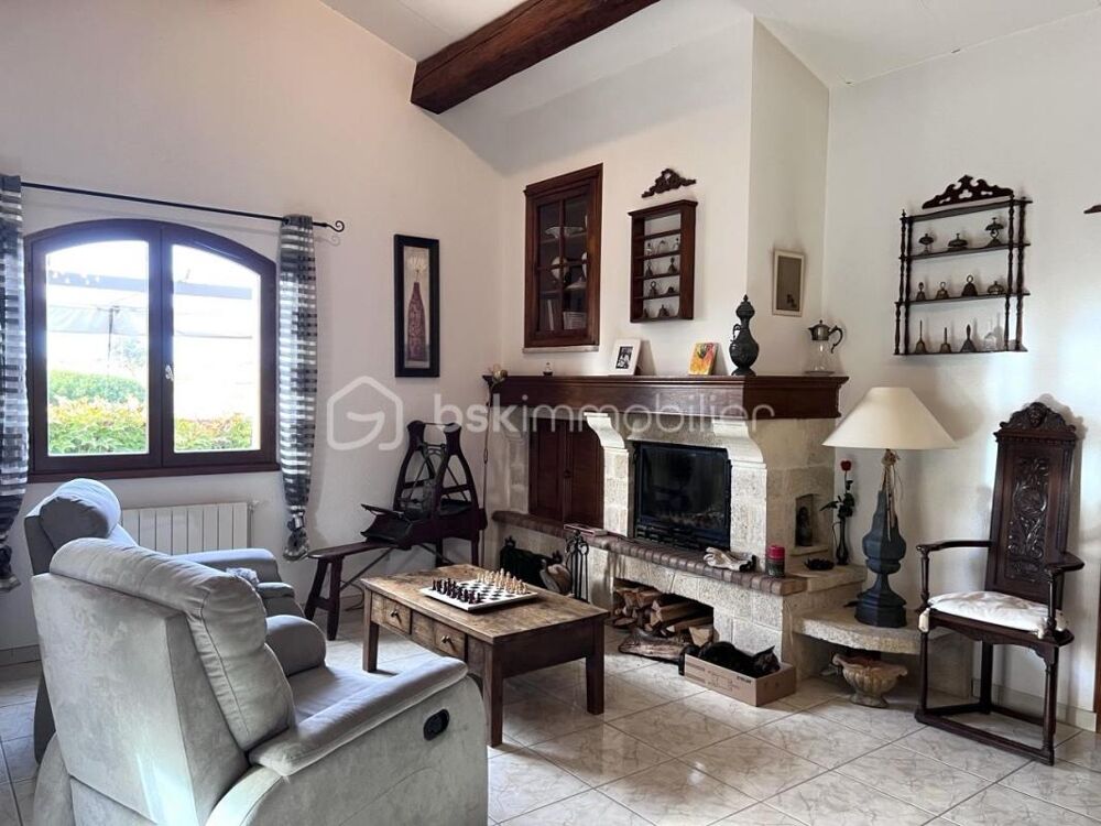 Vente Villa Au calme sans vis à vis, villa F5 4 chambres de 127m2 sur 440 m2 de terrain Piscine Garage Frontignan