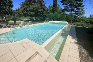  Propriété/château à vendre 8 pièces 157 m²