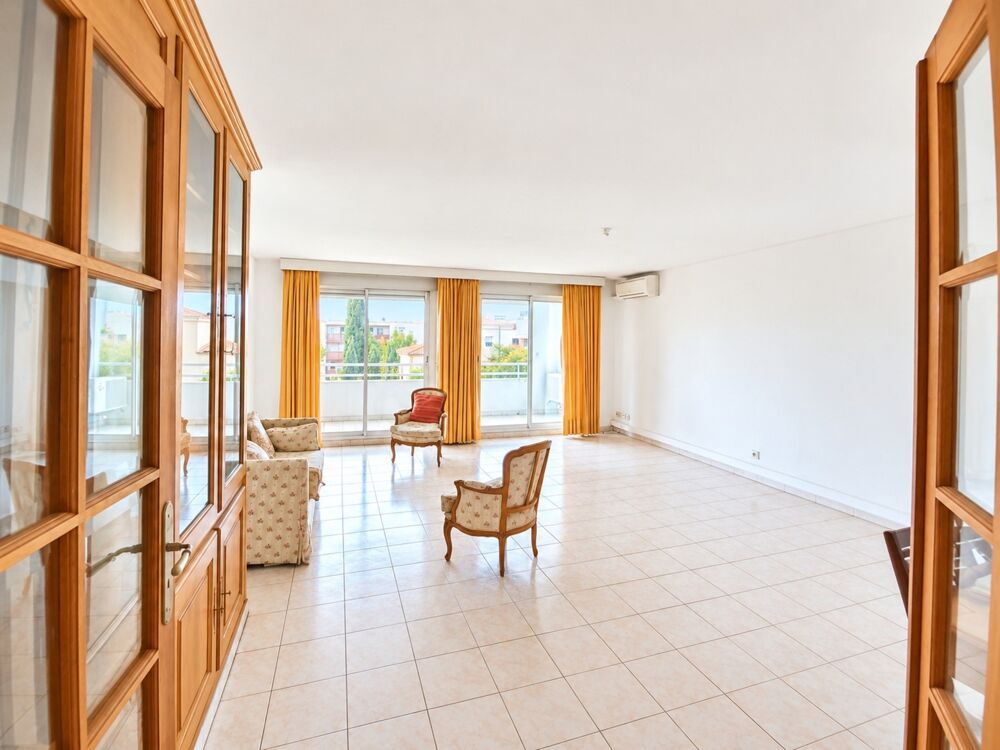Vente Appartement CENTRE MONTPELLIER PROCHE POLYGONE ET GARE : T4 DE 94 M²+TERRASSE DE 16M² +GARAGE FERME + CAVE !! Montpellier