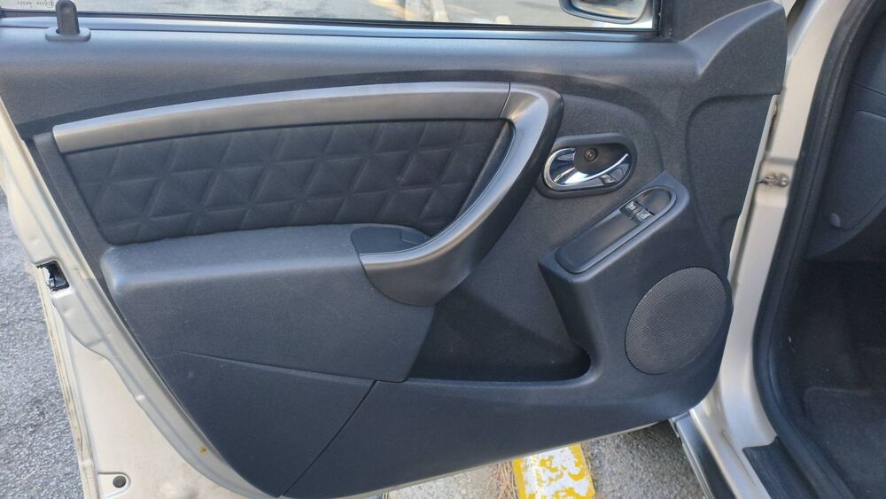 Duster 1.5 dCi 110 Laur&eacute;ate 2014 occasion 60000 Beauvais