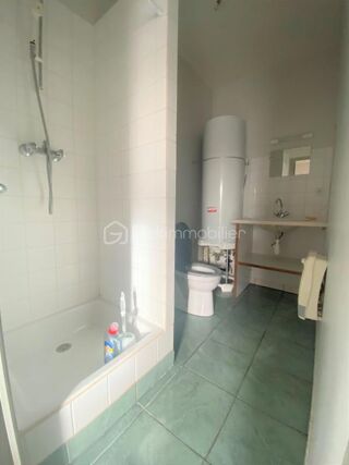  Immeuble � vendre 7 pi�ces 250 m�