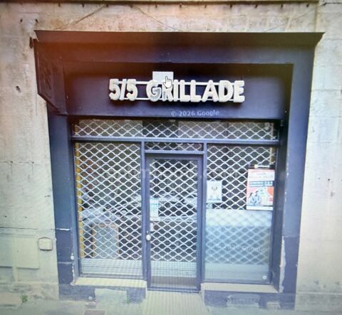   EMPLACEMENT N°1 : LOCAL COMMERCIAL OU BUREAUX DE 30 M² (AVEC CAVE) ROCHEFORT 