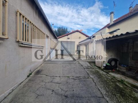   A VENDRE 280M² ENTREPOT ET BUREAUX AU BLANC MESNIL 