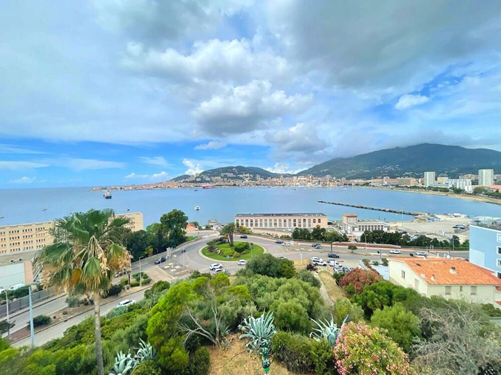 Appartement 4 pièces 90 m² · à Ajaccio · 90 m² · 345 000 €